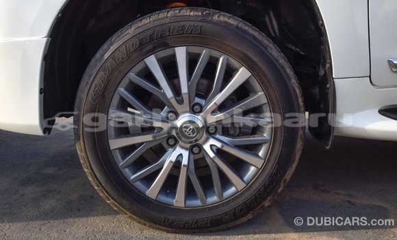 Buy Import Toyota Land Cruiser White Car in Import - Dubai in Baa Buy Import Toyota Land Cruiser White Car in Import - Dubai in Baa