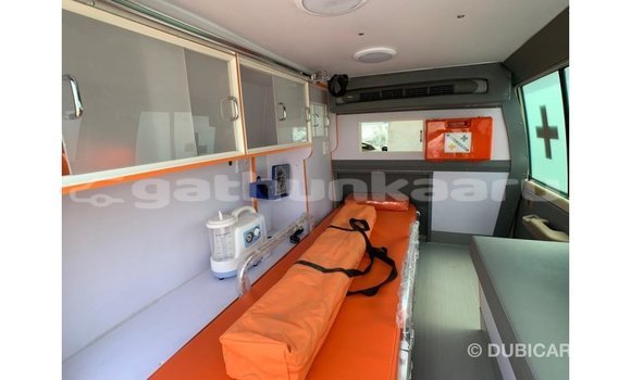 Buy Import Toyota Land Cruiser White Car in Import - Dubai in Baa Buy Import Toyota Land Cruiser White Car in Import - Dubai in Baa