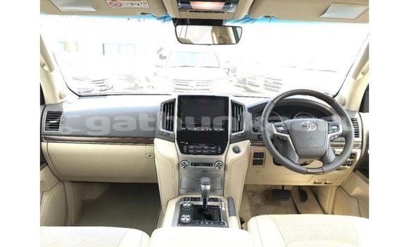 Buy Import Toyota Land Cruiser Black Car in Import - Dubai in Baa Buy Import Toyota Land Cruiser Black Car in Import - Dubai in Baa