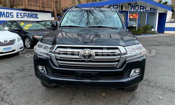 Buy Used Toyota Land Cruiser Black Car in Maafaru in Nuun Buy Used Toyota Land Cruiser Black Car in Maafaru in Nuun