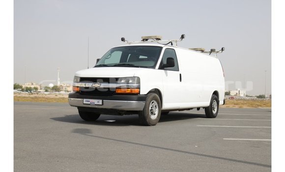 Buy Import Chevrolet Express White Car in Import - Dubai in Baa