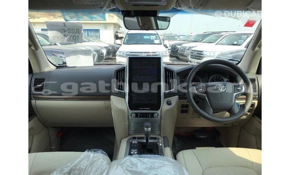 Buy Import Toyota Land Cruiser Other Car in Import - Dubai in Baa Buy Import Toyota Land Cruiser Other Car in Import - Dubai in Baa