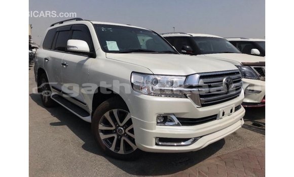 Buy Import Toyota Land Cruiser White Car in Import - Dubai in Baa Buy Import Toyota Land Cruiser White Car in Import - Dubai in Baa