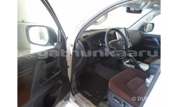Buy Import Toyota Land Cruiser White Car in Import - Dubai in Baa Buy Import Toyota Land Cruiser White Car in Import - Dubai in Baa