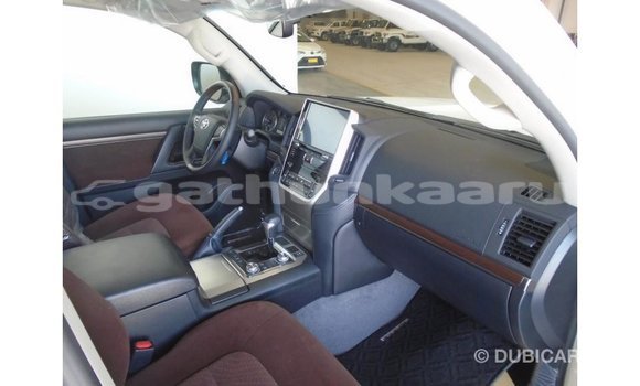 Buy Import Toyota Land Cruiser White Car in Import - Dubai in Baa Buy Import Toyota Land Cruiser White Car in Import - Dubai in Baa