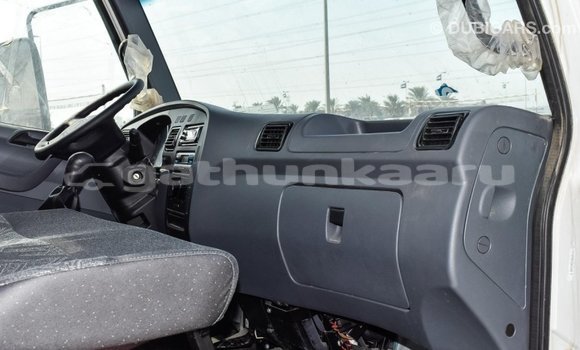 Buy Import Mercedes-Benz 190 White Car in Import - Dubai in Baa Buy Import Mercedes-Benz 190 White Car in Import - Dubai in Baa