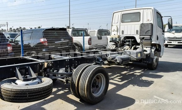 Buy Import Mercedes-Benz 190 White Car in Import - Dubai in Baa Buy Import Mercedes-Benz 190 White Car in Import - Dubai in Baa