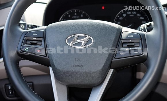 Buy Import Hyundai Creta Beige Car in Import - Dubai in Baa Buy Import Hyundai Creta Beige Car in Import - Dubai in Baa
