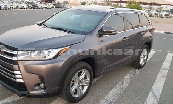 Buy Import Toyota Highlander Other Car in Import - Dubai in Baa Buy Import Toyota Highlander Other Car in Import - Dubai in Baa