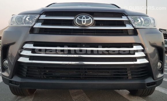 Buy Import Toyota Highlander Other Car in Import - Dubai in Baa Buy Import Toyota Highlander Other Car in Import - Dubai in Baa