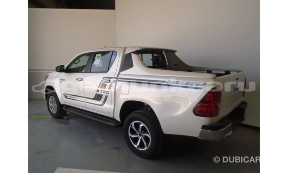 Buy Import Toyota Hilux White Car in Import - Dubai in Baa Buy Import Toyota Hilux White Car in Import - Dubai in Baa