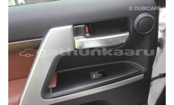 Buy Import Toyota Land Cruiser White Car in Import - Dubai in Baa Buy Import Toyota Land Cruiser White Car in Import - Dubai in Baa