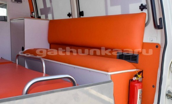 Buy New Toyota Land Cruiser White Car in Agolhitheemu in Raa Buy New Toyota Land Cruiser White Car in Agolhitheemu in Raa