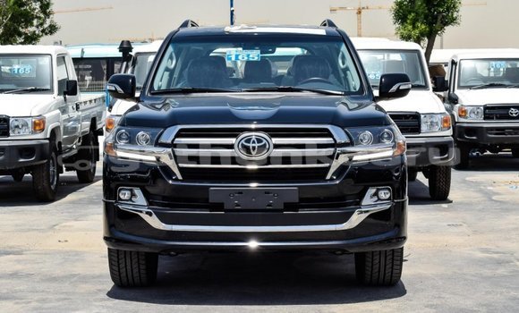 Buy New Toyota Land Cruiser Black Car in Agolhitheemu in Raa Buy New Toyota Land Cruiser Black Car in Agolhitheemu in Raa