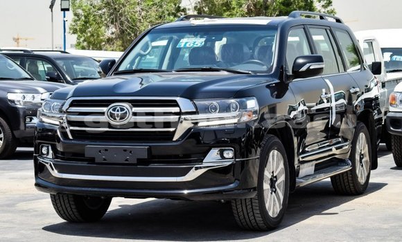 Buy New Toyota Land Cruiser Black Car in Agolhitheemu in Raa Buy New Toyota Land Cruiser Black Car in Agolhitheemu in Raa