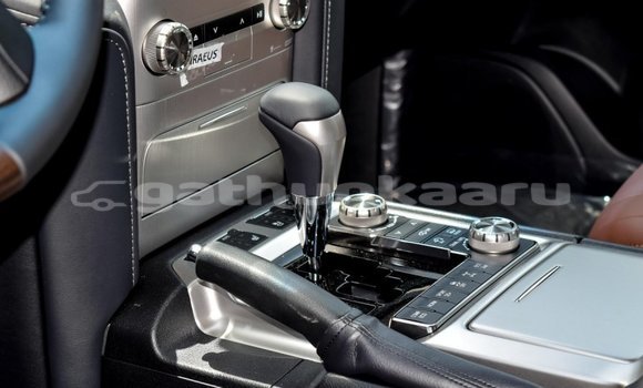 Buy New Toyota Land Cruiser Black Car in Agolhitheemu in Raa Buy New Toyota Land Cruiser Black Car in Agolhitheemu in Raa