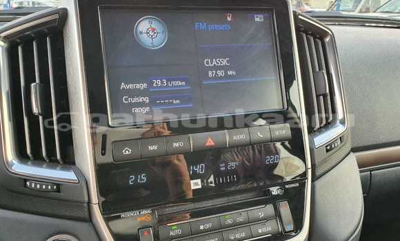 Buy New Toyota Land Cruiser Black Car in Agolhitheemu in Raa Buy New Toyota Land Cruiser Black Car in Agolhitheemu in Raa