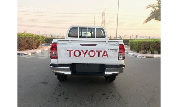 Buy Import Toyota Hilux White Car in Import - Dubai in Baa Buy Import Toyota Hilux White Car in Import - Dubai in Baa