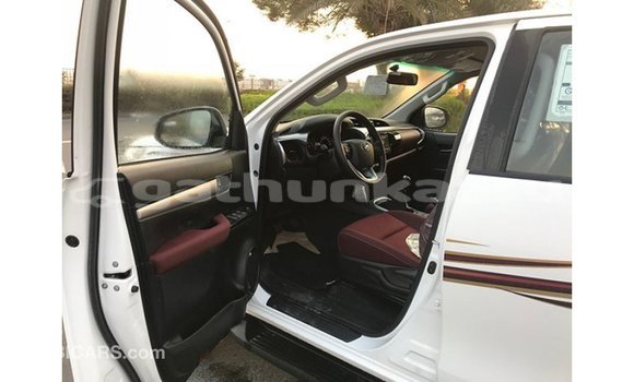 Buy Import Toyota Hilux White Car in Import - Dubai in Baa Buy Import Toyota Hilux White Car in Import - Dubai in Baa